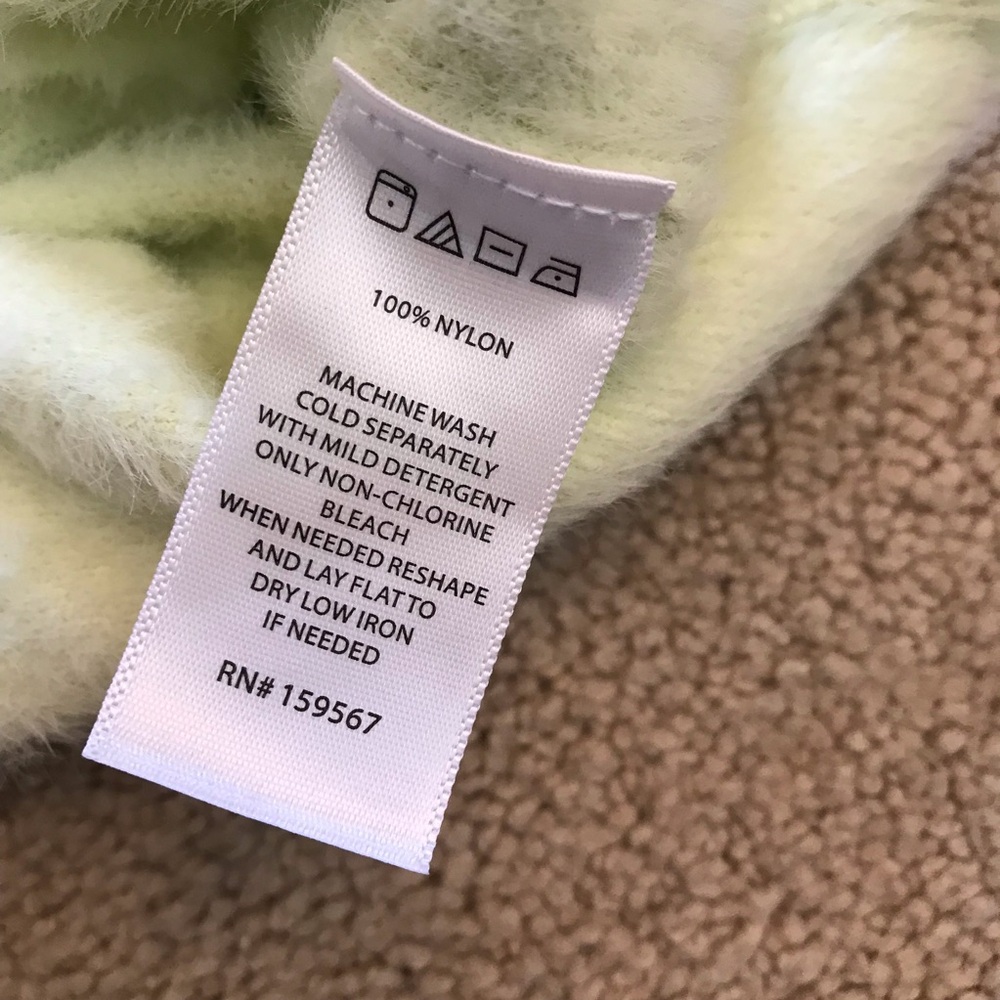 Willow Wind Cropped Cardigan Sweater Womens Medium Pastel Pale Green Fuzzy Soft - Picture 8 of 8